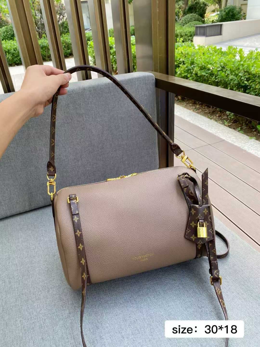 Louis Vuitton Beige Express Pm Bowling Handbag-0