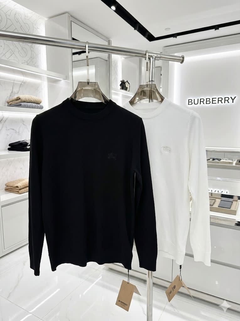Burberry Black Premium Quality Sweatshirt-3