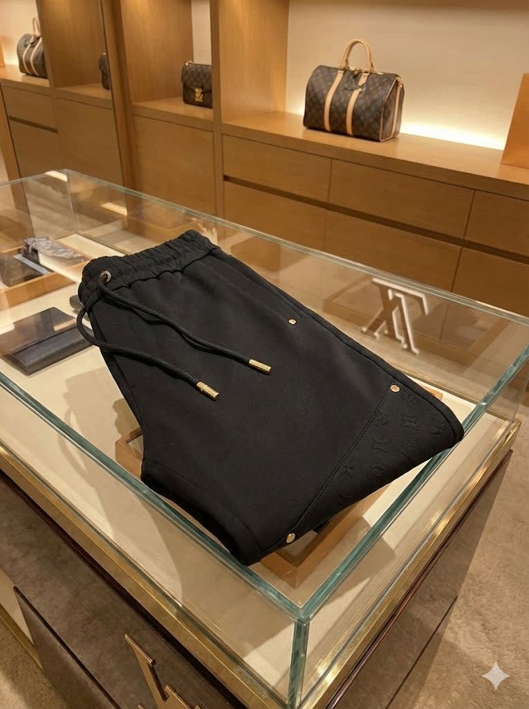 Louis Vuitton Black Premium Quality Warm Track Pant-4