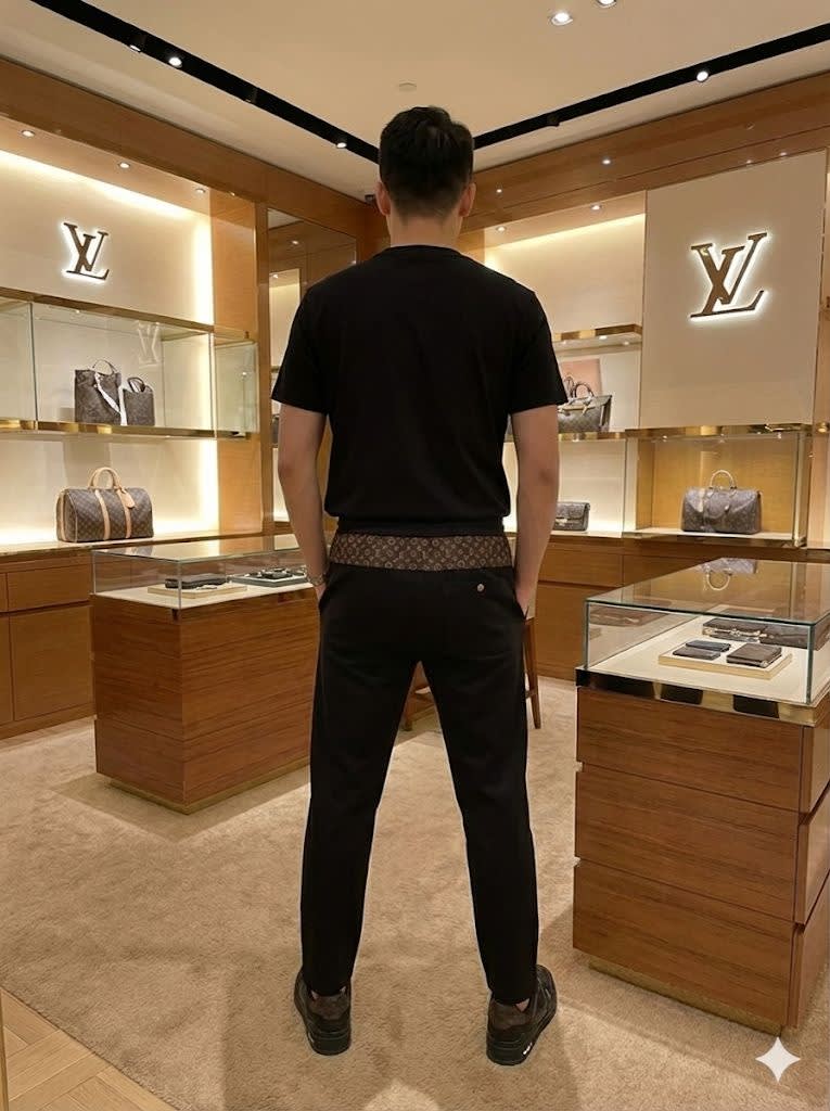 Louis Vuitton Black Premium Quality Warm Track Pant-2