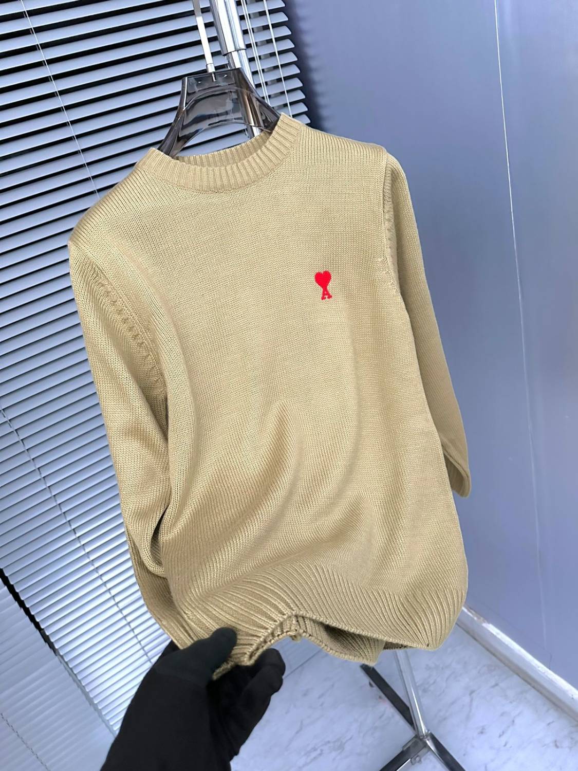 Ami Paris Cream Premium Quality Luxury Sweatshirt-0