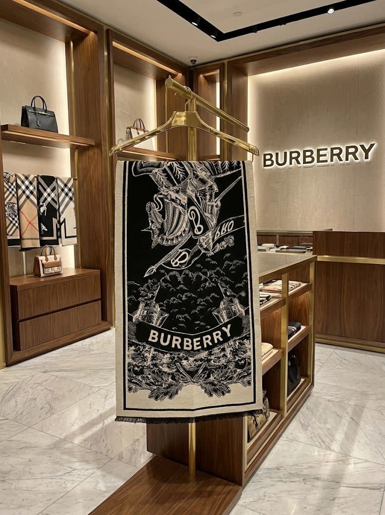 Burberry Cashmere Black Premium Quality Stole-3