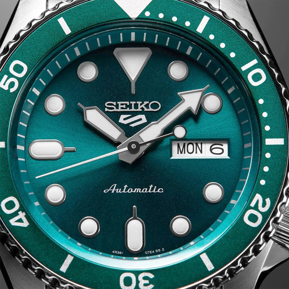 Seiko 5 Sports Automatic Watch SRPD61K1-4