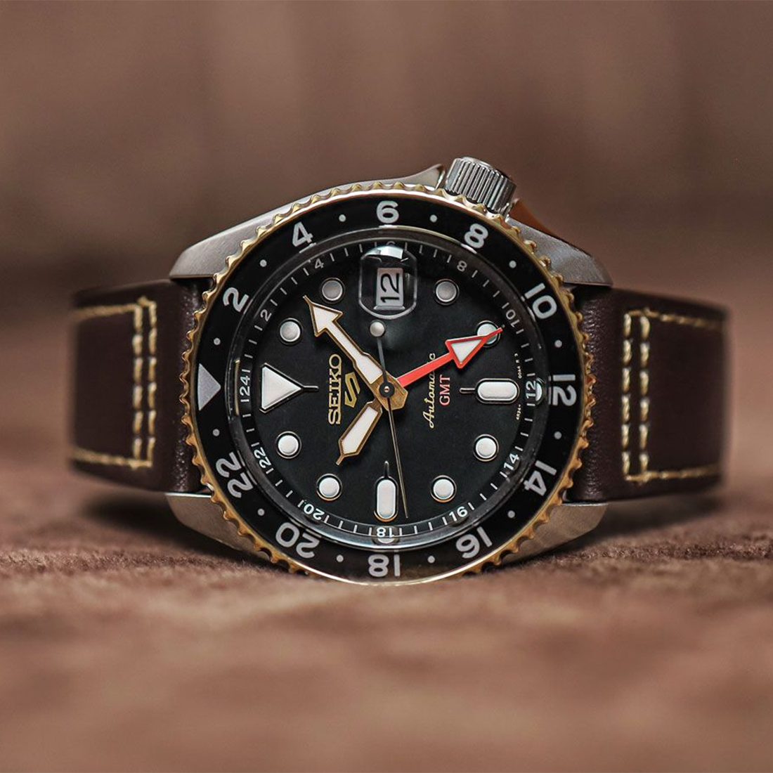 Seiko 5 Sports SKX GMT in Mocha Black Dial Watch - SSK036K1-6