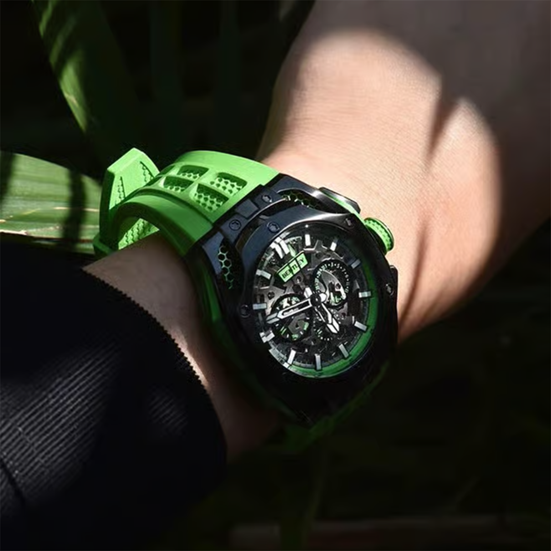 Bentley The Opulence Automatic Green Accents Men 54 mm BL-50-01 Watch-5