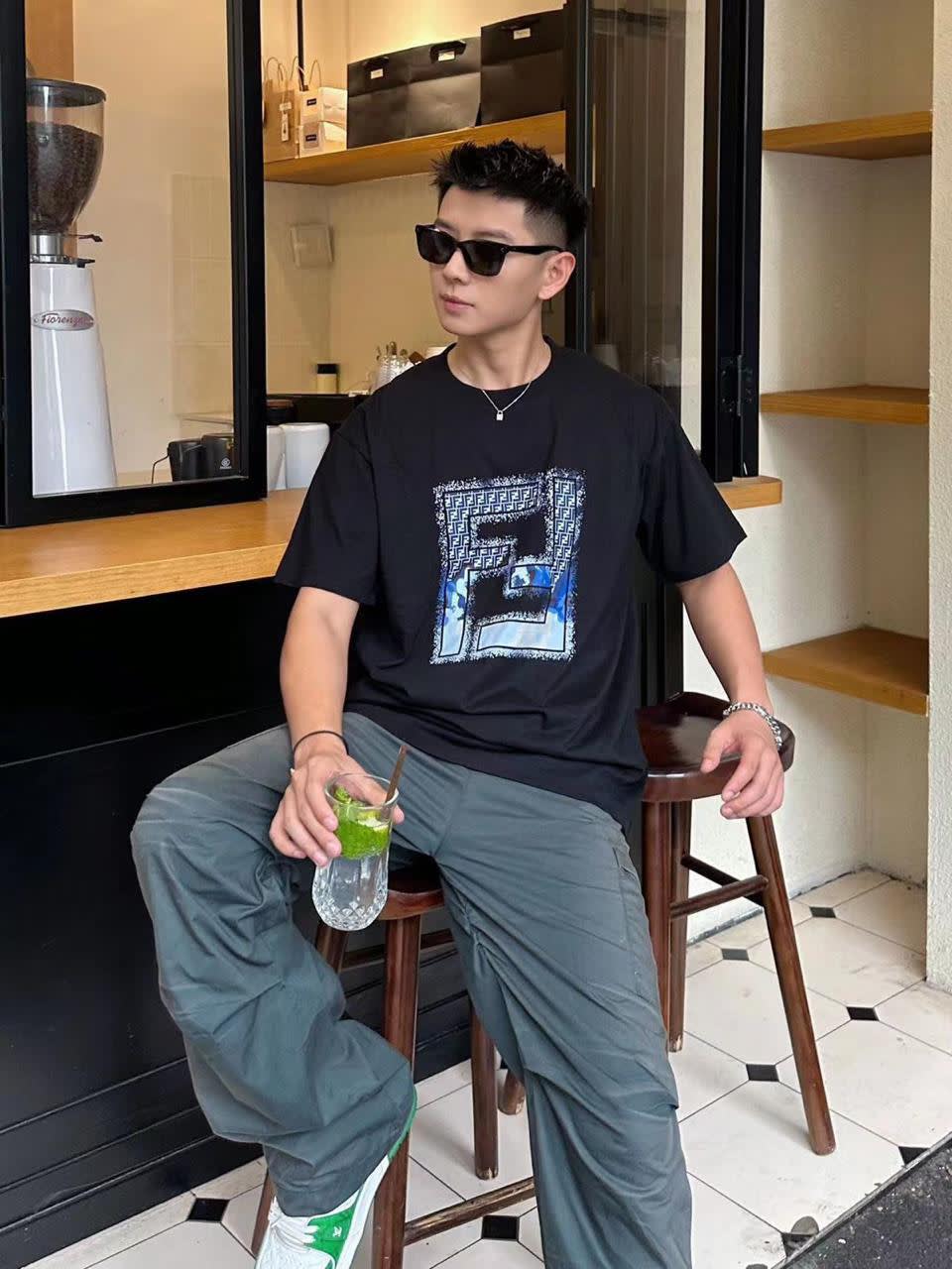 Fendi Black Embroidery Logo Premium Baggy Fit T-shirt-1