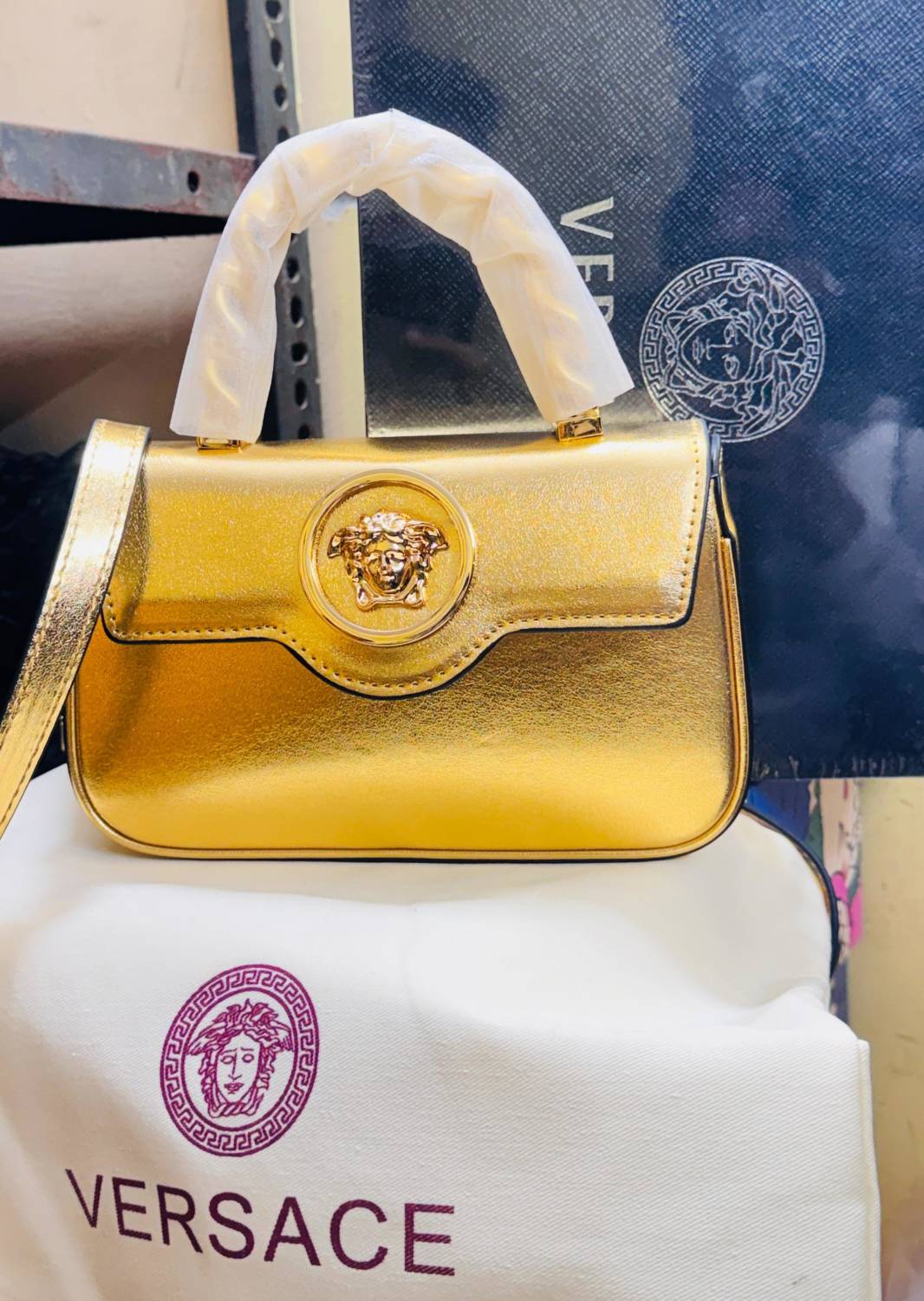 Versace La Medusa Golden Handle bag-0