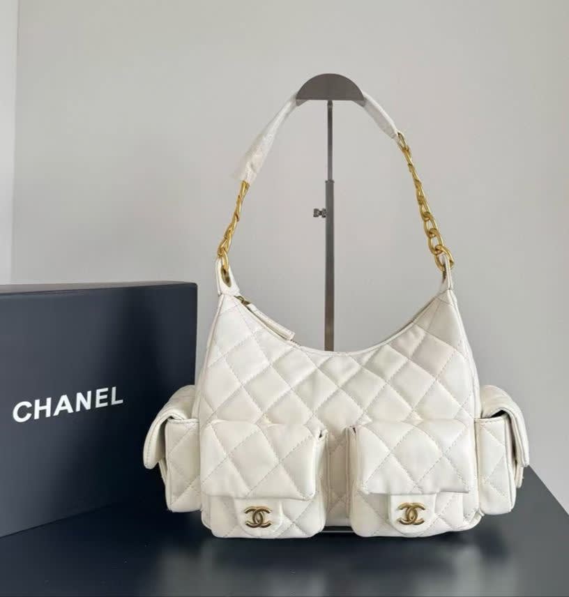 Chanel White Cargo Hobo Bag-0