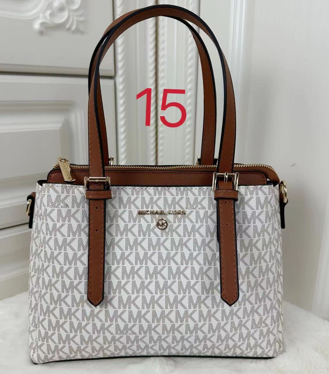 Michael Kors Voyager Medium Logo White Tote Bag-0