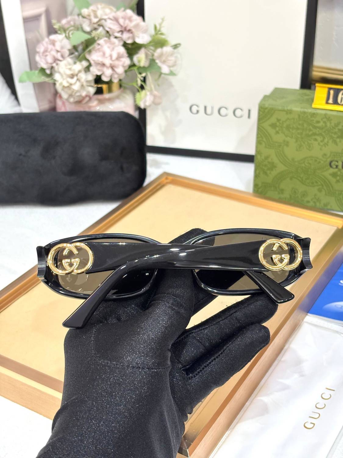 Gucci Black GG Women's Sunglasses-3