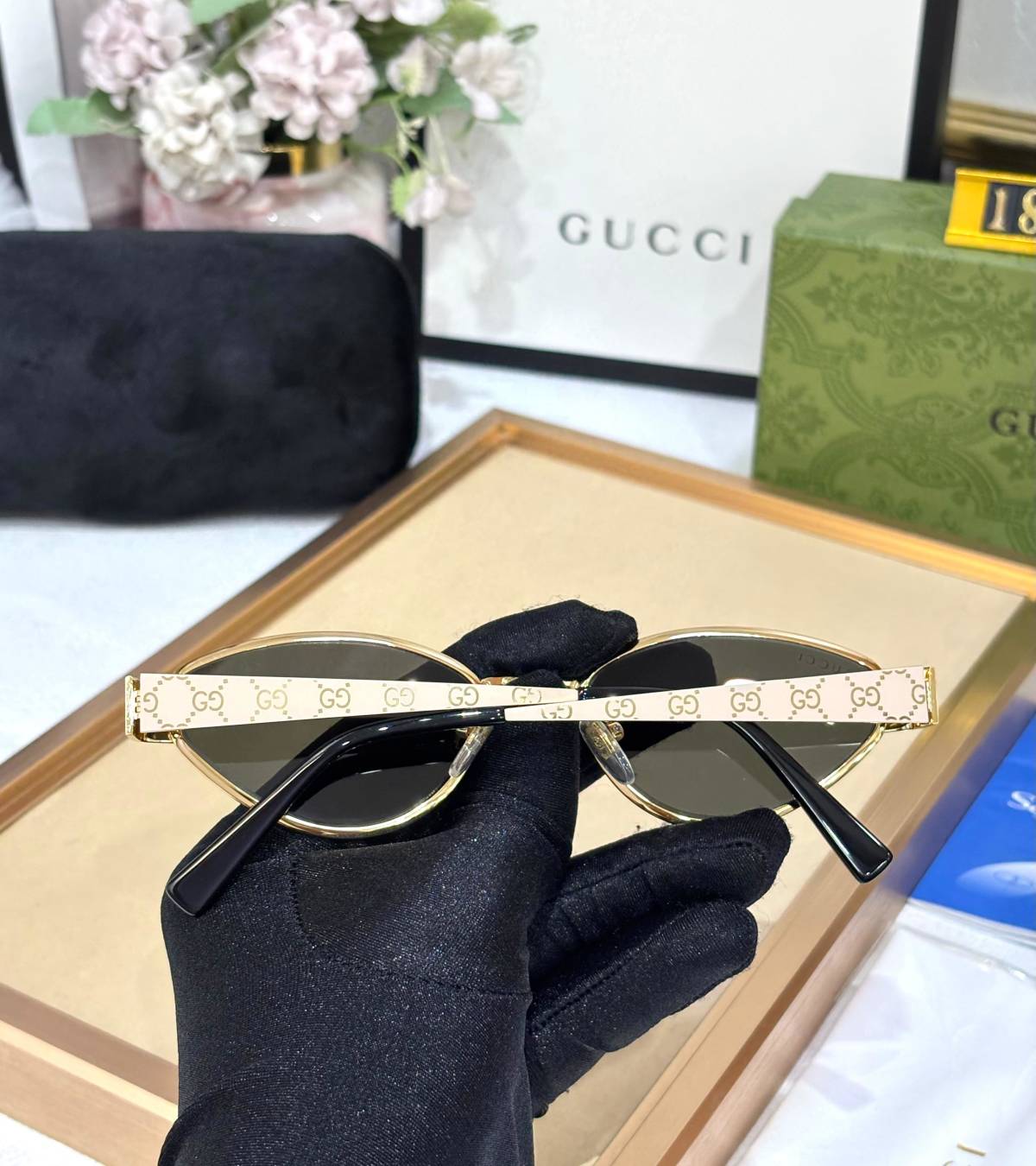 Gucci Black GG Women's Sunglasses-3