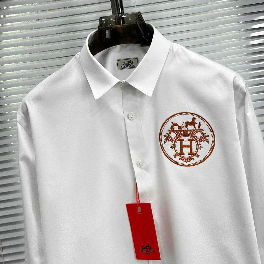 Hermès H Logo Embroidery White Premium Shirt-2
