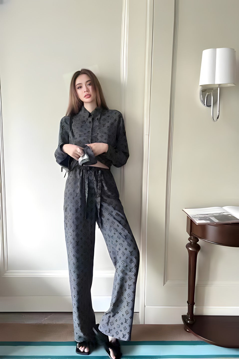 LOUIS VUITTON - かおりん Louis Vuitton White Monogram Multicolore Courtney GM Bag