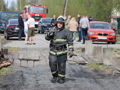 Премьер-министр Карелии провел совещание по ситуации с пожарами в Беломорске