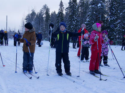 Более 250 человек приняли участие в «Лыжне России»