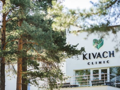 Специалисты развенчали мифы о рисках пластических операций летом