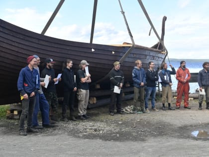 Варяжскую ладью спустили на воду в Петрозаводске