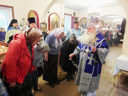 Накануне праздника Рождества Божией Матери митрополит Константин совершил всенощное бдение в Екатерининской церкви