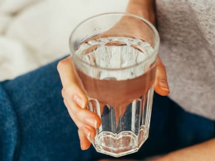 Доктор Мясников объяснил, может ли вода стать причиной отека мозга