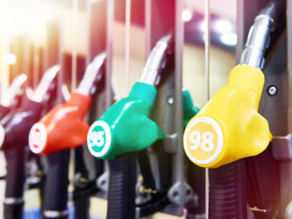 В Госдуме сказали, когда начнут снижаться цены на топливо