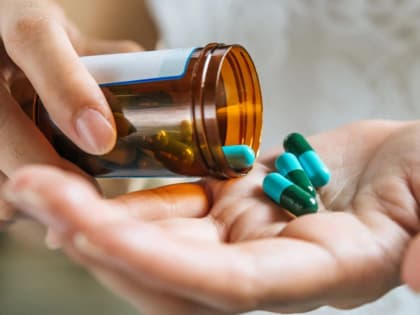 Минздрав утвердил список рецептурных лекарств, которые можно будет заказать в интернете