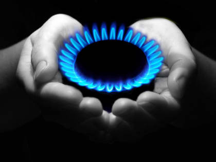 Владельцам индивидуальных жилых домов напоминают о возможности бесплатно подвести природный газ