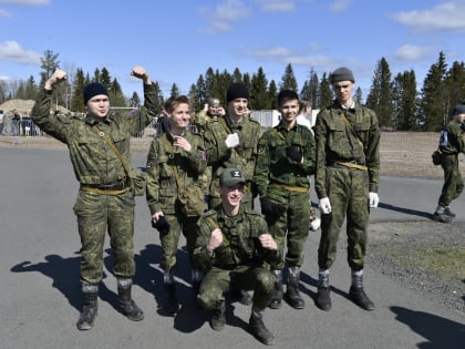 Марш-бросок для допризывных юношей прошел в Петрозаводске