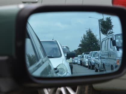 Часть Петрозаводска встала в пробку из-за нового светофора