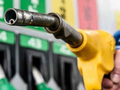 В России начали бороться с повышением цен на бензин