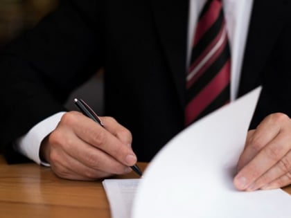 Госдума досрочно прекратила полномочия самого богатого депутата