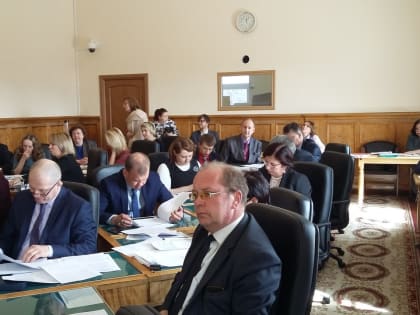 Бюджетный комитет ЗС Карелии поддержал инициативу увеличить бюджет на 2,4 млрд рублей