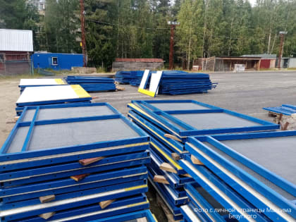 Ремонт корта продолжается