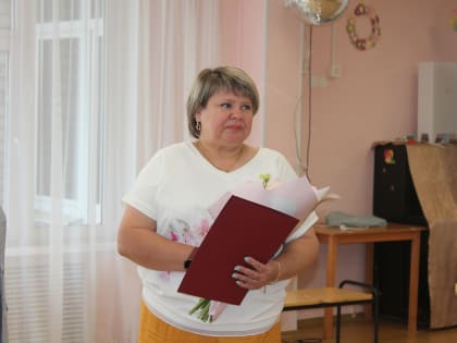 Директор центра «Надежда» Ольга Клевина отмечена Почетной грамотой Петросовета