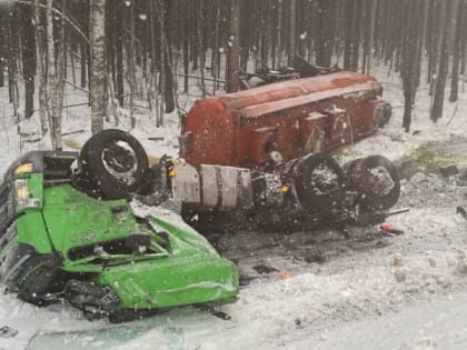 Водитель бензовоза погиб в аварии в Карелии