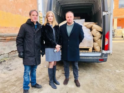 Карелия отправила операционный стол и медикаменты в зону СВО