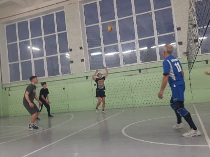 Спортзал отремонтировали в поселке Ильинский благодаря проекту местных жителей