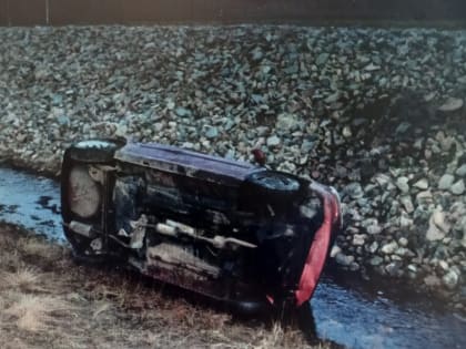 В Карелии автомобиль улетел с трассы в канаву, есть травмированные