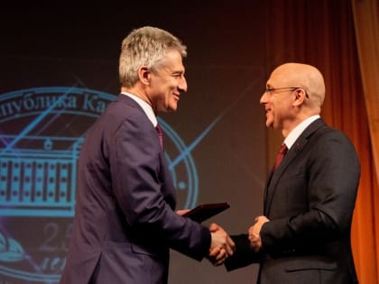 Элиссан Шандалович поздравил Артура Парфенчикова, ставшего Секретарем карельского отделения «Единой России»