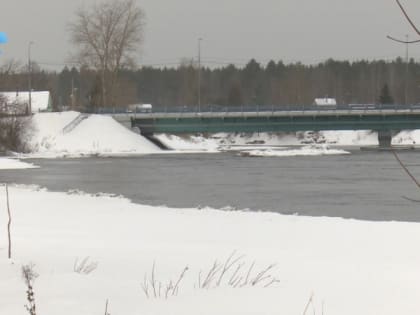 Бесовец начал медленно тонуть в реке Шуя