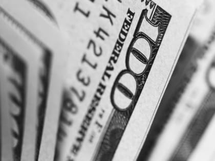 Курс доллара перевалил за 100 рублей