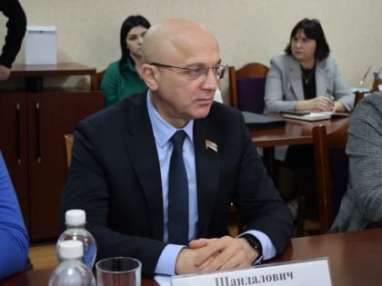 Элиссан Шандалович встретился с председателем Народного Совета ЛНР в Луганске