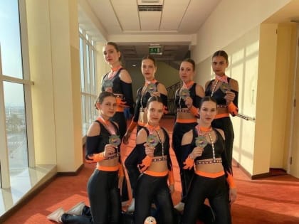 Карельские спортсменки взяли медали международных соревнований по фитнес-аэробике в Дубае