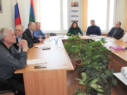 Депутаты Петросовета готовятся к внеочередной сессии