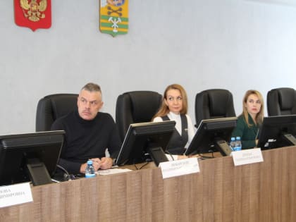 Вопросы наполняемости бюджета и инвестиционной политики обсудили в Администрации Петрозаводска