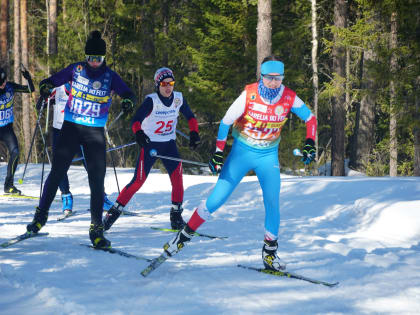 Лыжники пробежали в память о герое