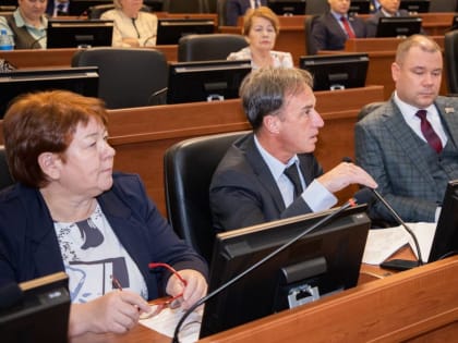 Руководитель фракции «Единой России» в Заксобрании Карелии отвезет гуманитарный груз в ЛНР