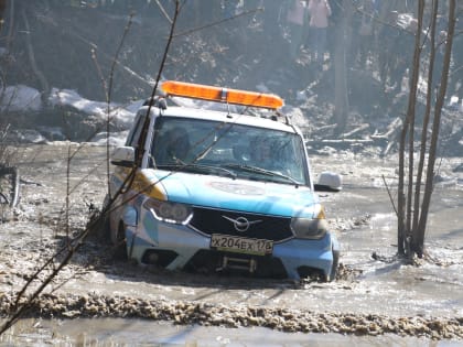Джиперы-экстремалы отметили юбилей кондопожского клуба массовым заездом по бездорожью