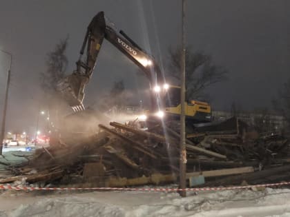 В Петрозаводске снесен первый дом, расселенный по программе КРТ