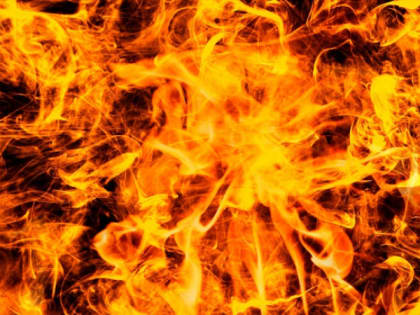 Многоквартирный дом в Медвежьегорске загорелся с крыши