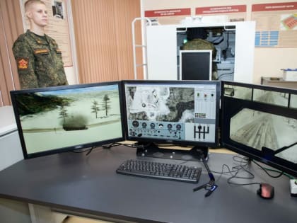 Карельские депутаты посетили Военный учебный центр при ПетрГУ